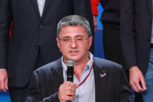 mjasnikov-objasnil-pochemu-u-amerikancev-bolshe-shansov-pri-lechenii-raka-b14dbef