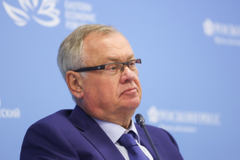 kostin-vyskazalsja-o-riskah-pereohlazhdenija-rossijskoj-ekonomiki-dc68ba8